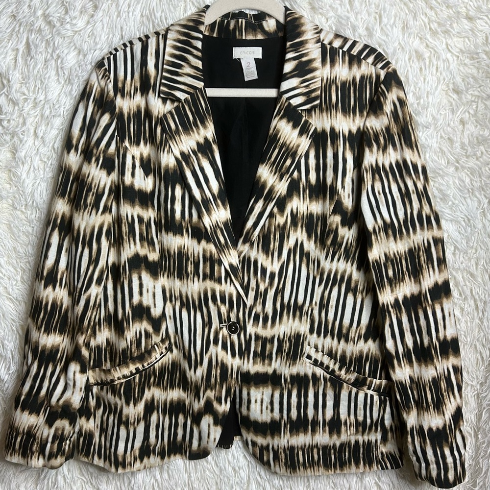 Chico’s 100% cotton size 2 / L long sleeve blazer